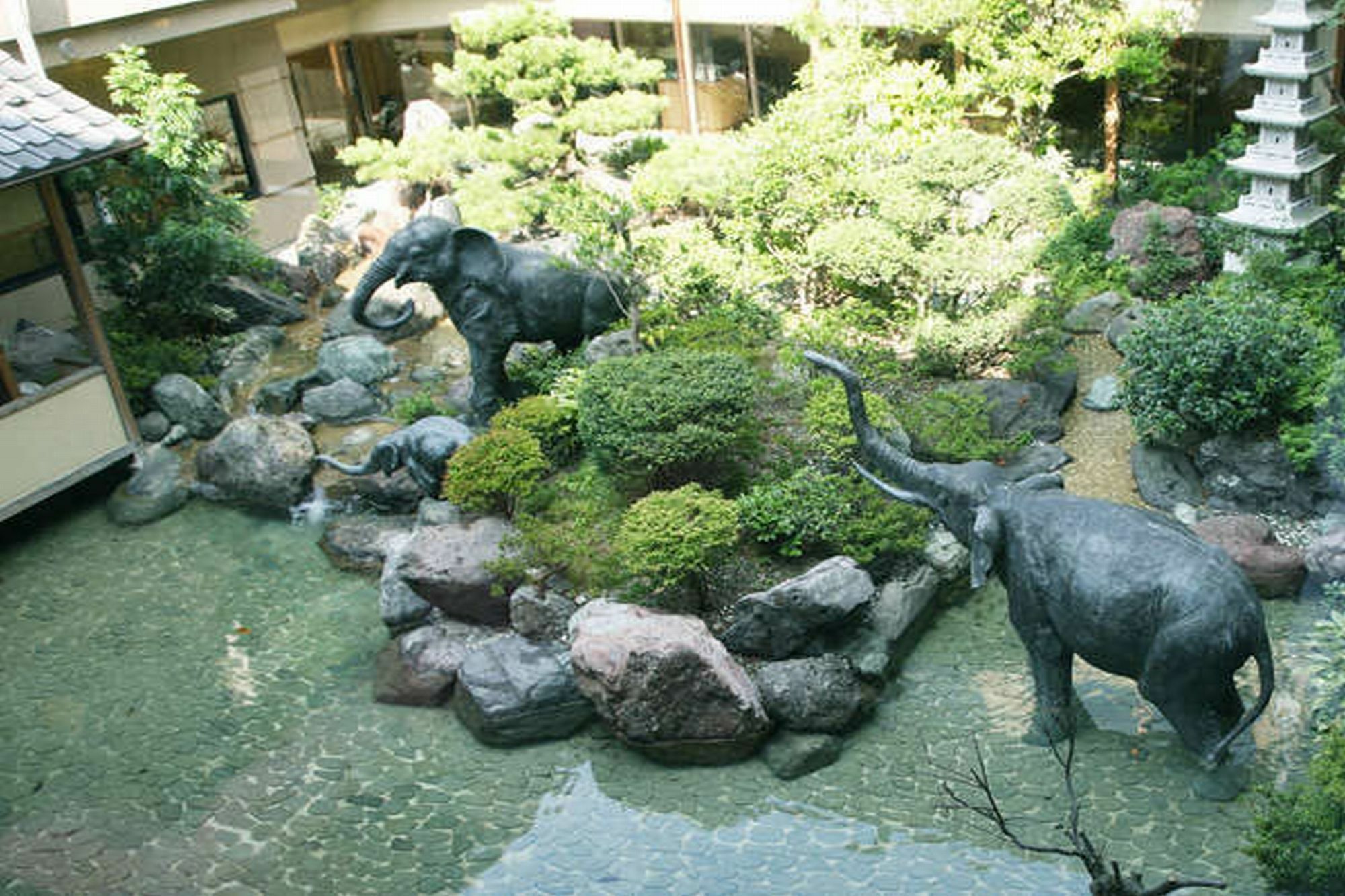 Hotel Awara Onsen Hot Spring Koubou Gurabaatei Exterior foto